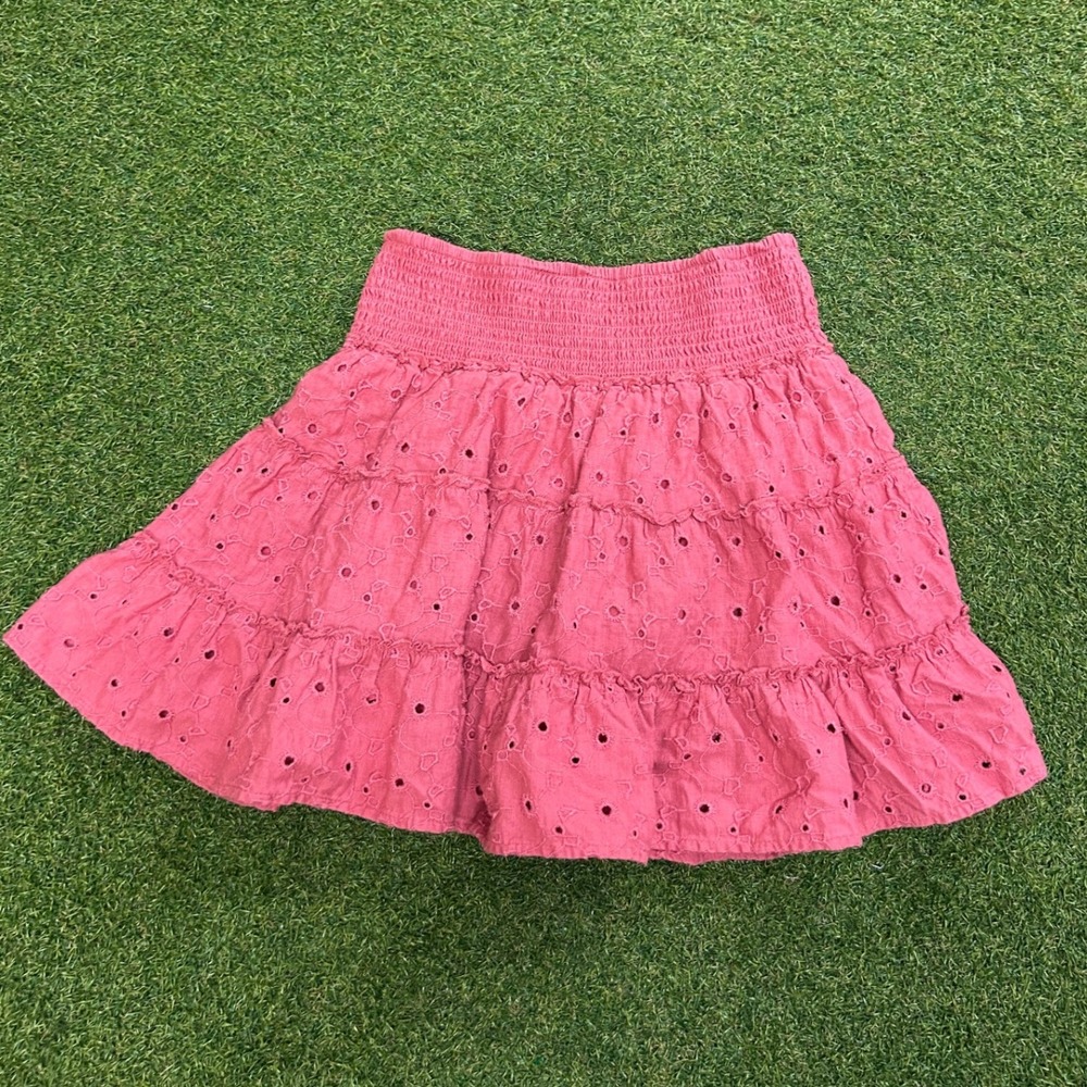 American Eagle Pink Eyelet Tiered Mini Skirt Smocked Waist XS